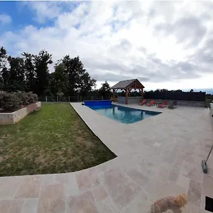 https://superbe-appartement-au-calme.hotels-rhonealpes.com